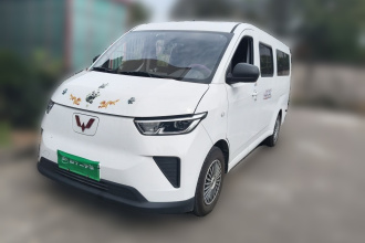 五菱汽车 五菱扬光 2026款 440km 客车版舒适型 9座