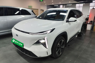 吉利银河 银河L7 2024款 1.5T 115km PLUS  龙腾版