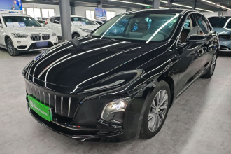 红旗E-QM5 2022款 431km 充电乐享版