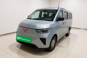 五菱汽车 五菱扬光 2026款 440km 客车版舒适型 6座