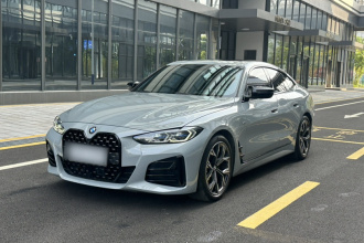 宝马4系 2022款 430i Gran Coupe M运动曜夜套装