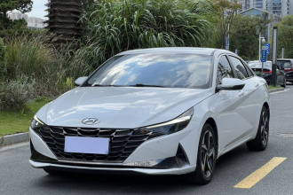 现代 伊兰特 2021款 1.5L CVT LUX尊贵版