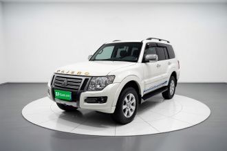 三菱 帕杰罗(进口) 2018款 3.0L 自动尊贵版