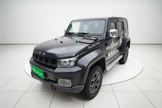 北京越野BJ40 2021款 2.0D 自动四驱刀锋英雄版侠客型（前后电控锁）