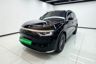 鸿蒙智行 问界M8 2025款 增程 Ultra版 53.4kWh 5座版 (192线激光雷达）