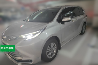 丰田 赛那SIENNA 2021款 2.5L混动 舒适版