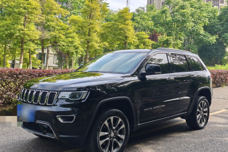 Jeep 大切诺基(进口) 2017款 3.0L 精英导航版