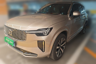 沃尔沃XC90 2025款 改款 B6 智远豪华版 6座