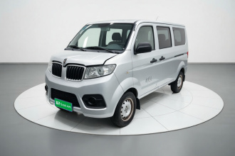 金杯 小海狮X30 2024款 1.5L 财富型客车 5/6/7座 前置空调