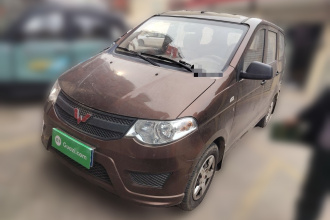 五菱汽车 五菱宏光 2021款 改款 1.5L S标准型 液压助力LAR