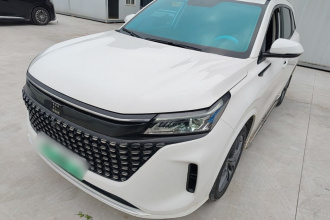蓝电E5 2023款 1.5L DE-i 100KM畅享型 7座