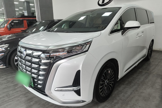 腾势D9 2024款 DM-i 980 四驱尊贵型