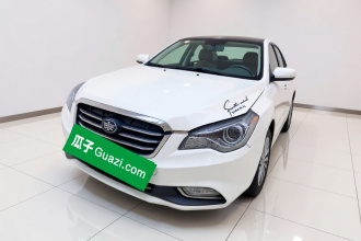 奔腾B50 2013款 1.6L 自动豪华型