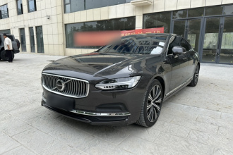沃尔沃S90 2024款 B5 智远豪华版