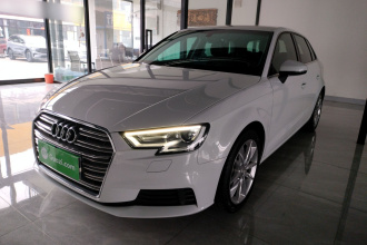 奥迪A3 2018款 30周年年型 Sportback 35 TFSI 进取型