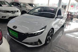 现代 伊兰特 2021款 1.5L CVT LUX尊贵版