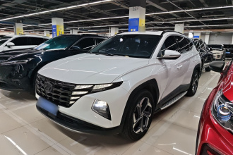 现代 2023款 途胜L 1.5T 自动两驱LUX尊贵版