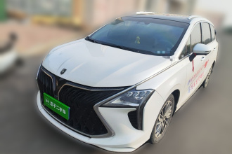 东风风行 风行游艇 2022款 1.5T DCT逐浪版