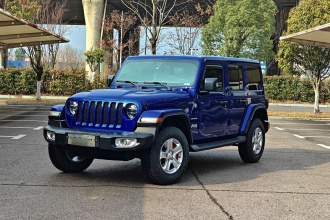 Jeep 牧马人 2019款 2.0T Sahara 四门炫顶版 国VI