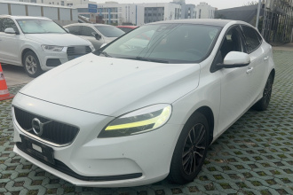 沃尔沃V40 2018款 T3 智逸版