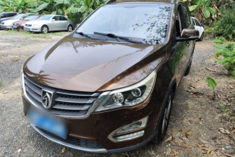 宝骏560 2016款 1.8L 手动豪华型