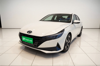 现代 伊兰特 2022款 1.5L CVT LUX尊贵版