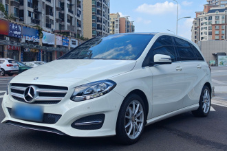 奔驰B级 2015款 B 200 动感型