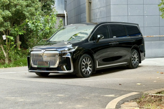 岚图汽车 岚图梦想家 2025款 EV 四驱卓越鲲鹏版