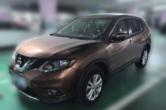 日产 奇骏 2015款 2.0L CVT舒适MAX版 2WD