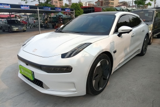 极氪001 2022款 长续航双电机 WE版