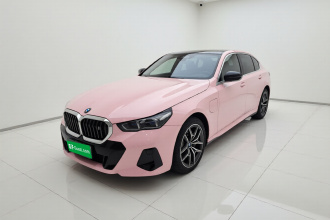 宝马i5 2025款 eDrive 40L M运动套装