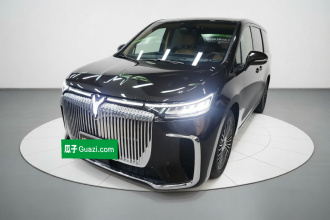 岚图汽车 岚图梦想家 2025款 PHEV 四驱尊贵鲲鹏版