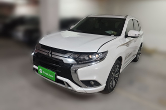 三菱 欧蓝德 2021款 2.4L 四驱致享版 7座