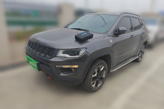 Jeep 指南者 2017款 200TS 自动高性能四驱版