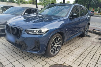 宝马X3 2023款 xDrive30i 领先型 M曜夜套装