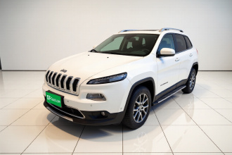 Jeep 自由光 2016款 2.4L 专业智能版