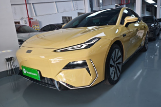 吉利银河 银河E8 2024款 665km 后驱星舰 远航版