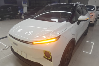 吉利几何E萤火虫 2023款 401KM 玲珑虎 5座