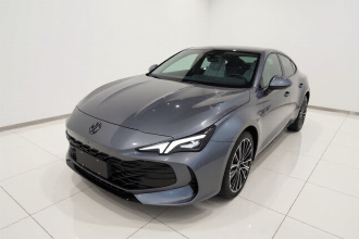 名爵 MG7 2025款 1.5T 300 DCT优雅版