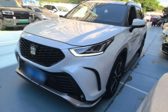 丰田 皇冠陆放 2021款 2.5L HEV四驱尊贵版