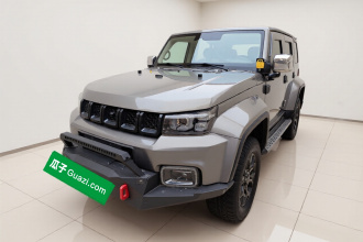 北京越野 北京BJ40 2021款 2.0T 自动四驱环塔冠军版