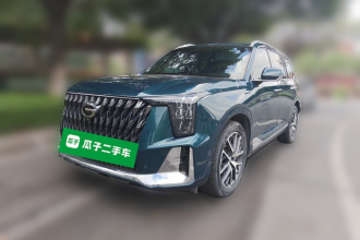 广汽传祺 传祺GS8 2022款 双擎系列 2.0TM 两驱尊贵版 （六座）