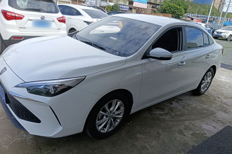 荣威i5 2023款 1.5L 手动舒享版