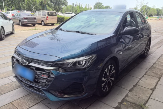雪佛兰 科鲁泽 2022款 轻混 RS 330T 自动畅快版