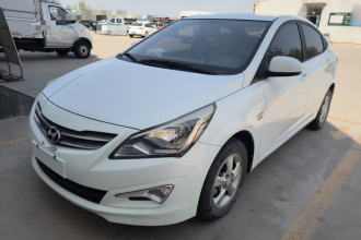 现代 瑞纳 2016款 1.4L 手动智能型GLS