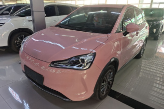 哪吒汽车 哪吒V 2022款 潮 400 Lite 粉色定制款