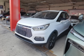 比亚迪 元新能源 2019款 EV360 智联领尚型