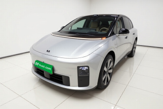 理想汽车 理想i6 2025款 两驱标准版