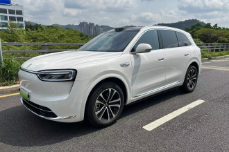 鸿蒙智行 问界M7 2026款 增程 Ultra四驱版 6座(192线激光雷达）