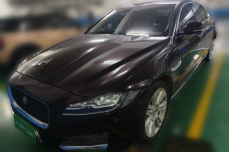 捷豹XFL 2018款 XFL 2.0T 250PS 豪华版